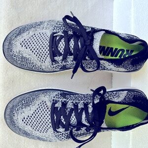 Nike running shoe great for someone who love Nikes
